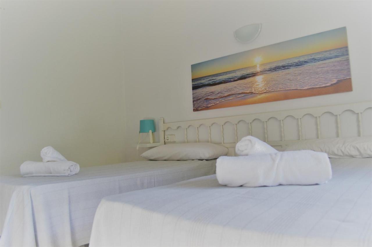 Apartamentos Cana Sofia Кала-Лонга Экстерьер фото